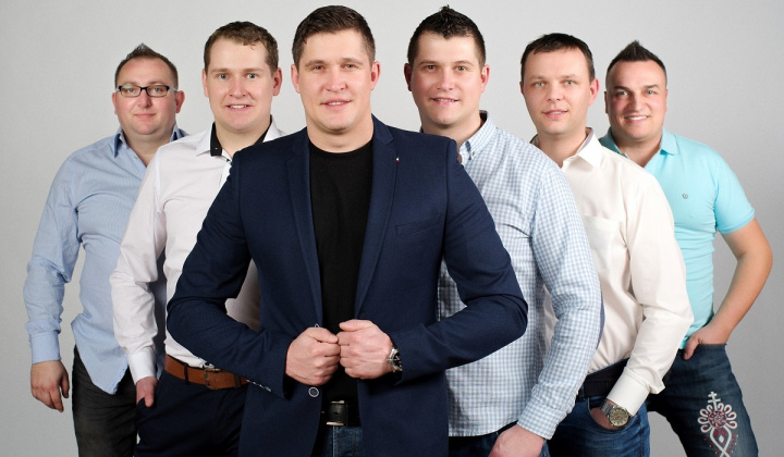Ľudové a hudobné skupiny / Kollárovci