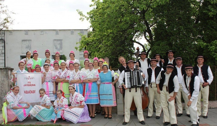 Ľudové a hudobné skupiny / FS Javorina